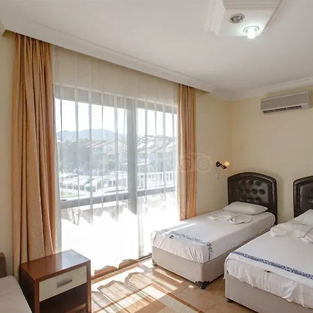 Apartmanhotel Defne & Zevkim 2*