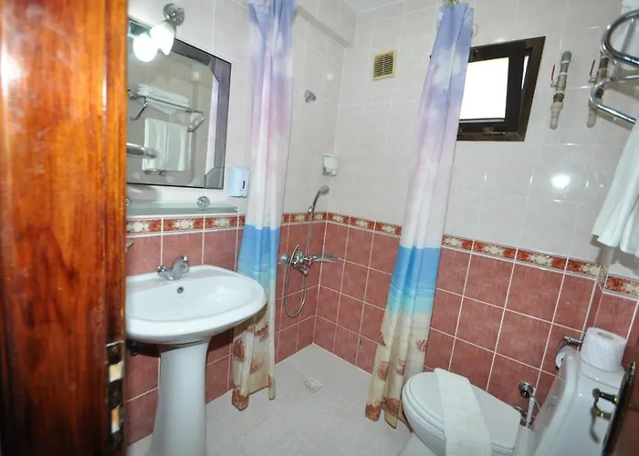 Defne & Zevkim Apart Otel Marmaris