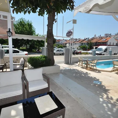 德凡泽威凯幕公寓式酒店