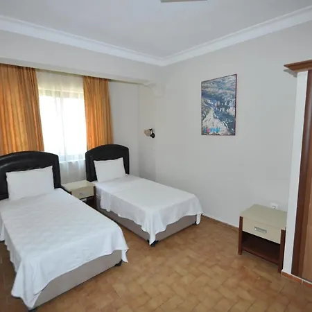 Defne & Zevkim Aparthotel