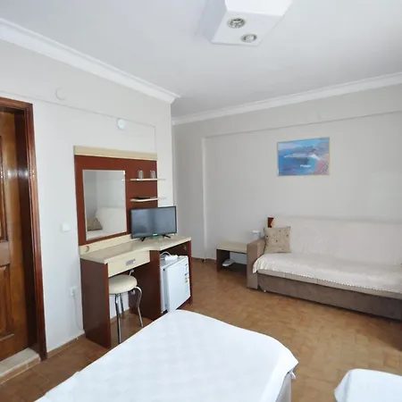 Defne & Zevkim Apart Otel Marmaris