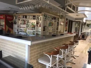 Defne & Zevkim Apart Otel