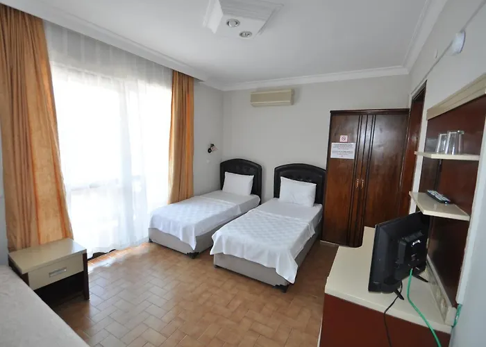 Defne & Zevkim Marmaris