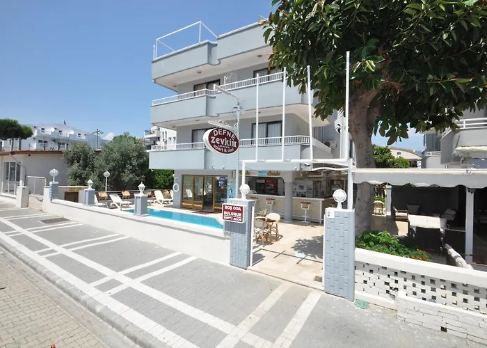 Defne & Zevkim Lejlighedshotel 2*