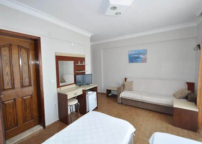 Defne & Zevkim Apart Otel Marmaris