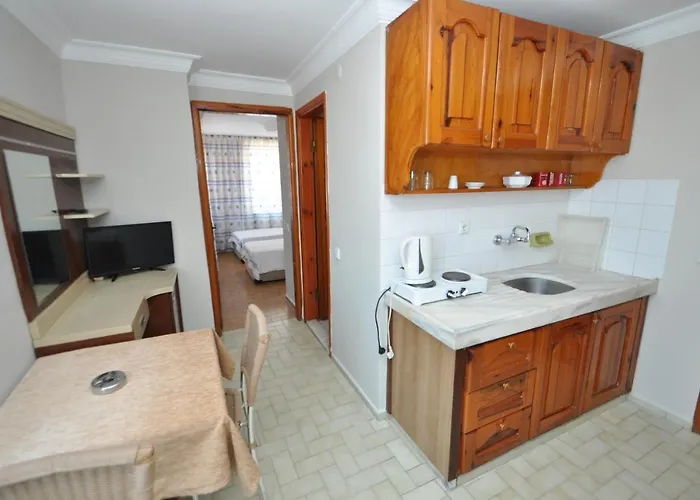 Defne & Zevkim מרמריס